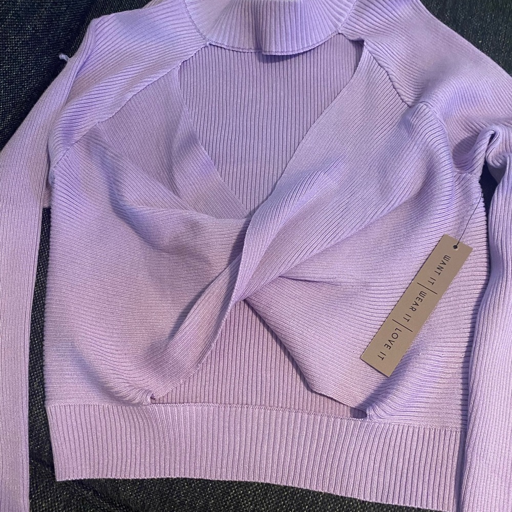 lavender  twist front cut out top fits L/XL - Picture 2 of 4